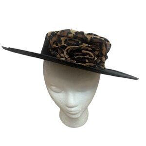 Leopard print flower detail black straw woven hat